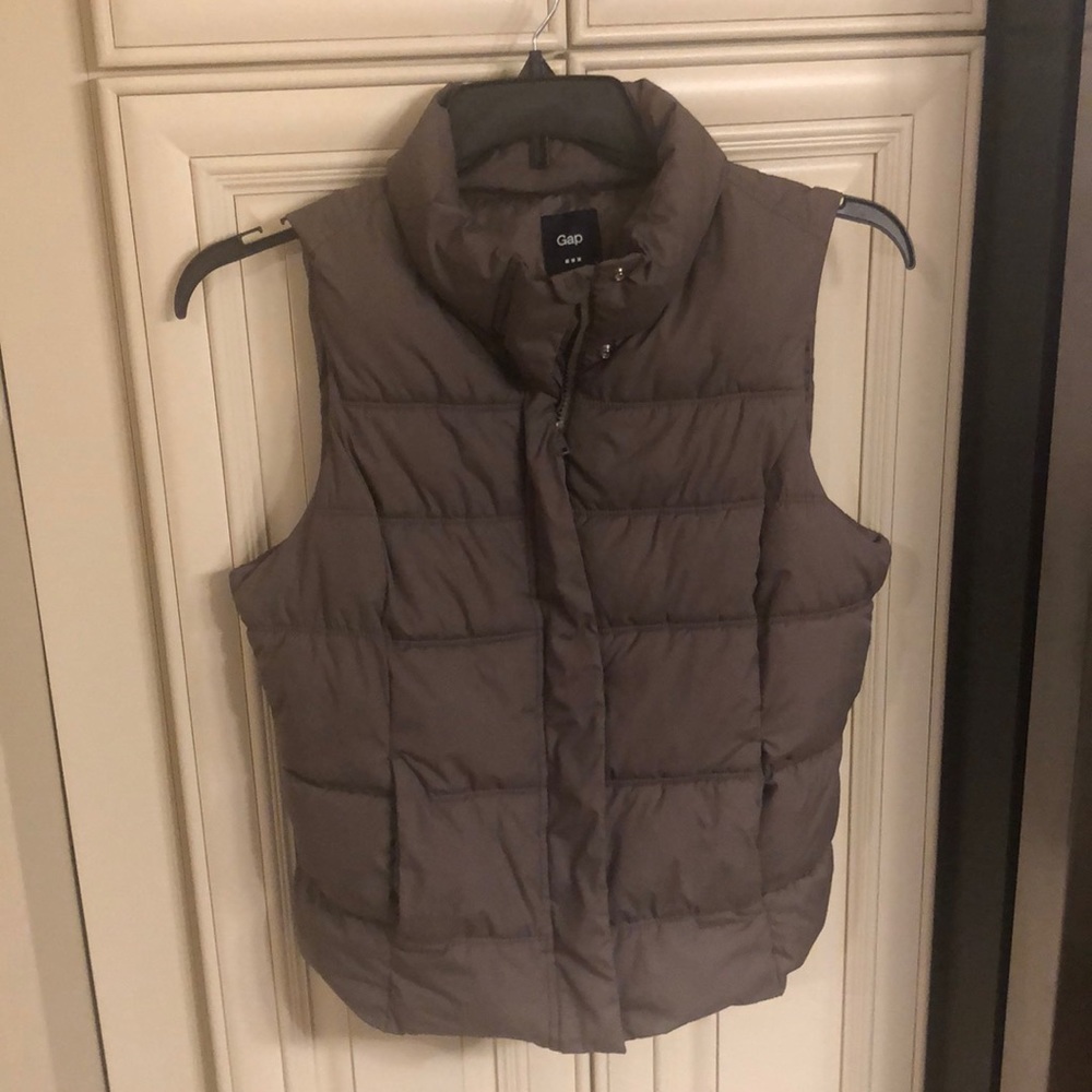 Gap Puffy Vest